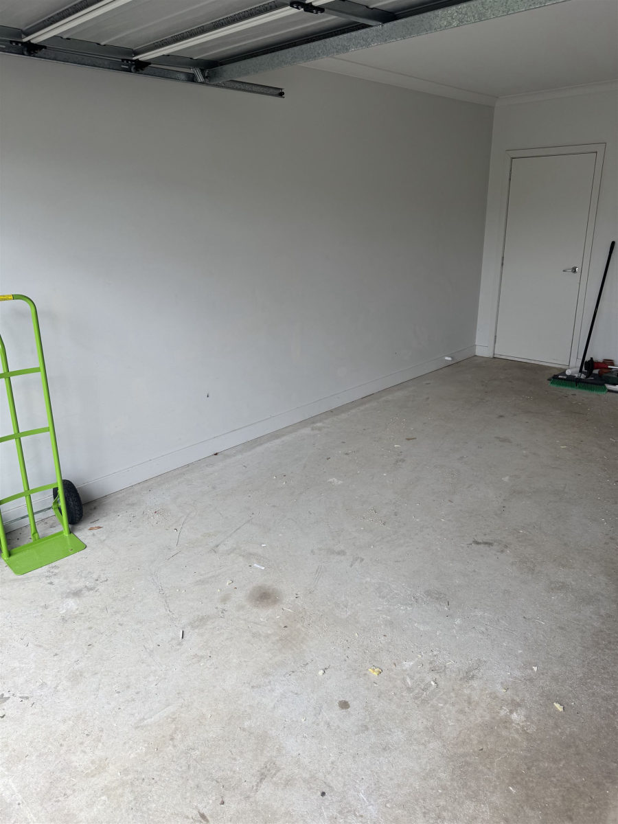 Garage completely empty